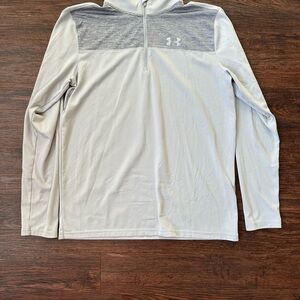 Under Armour Light Gray Quarter-Zip Top